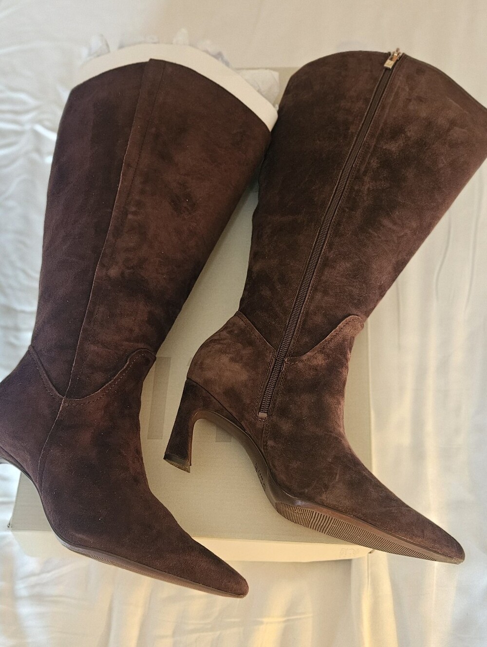 Gently Worn Naturalizer Emily Extra Wide Calf Chocolate Brown Suede Knee Boots